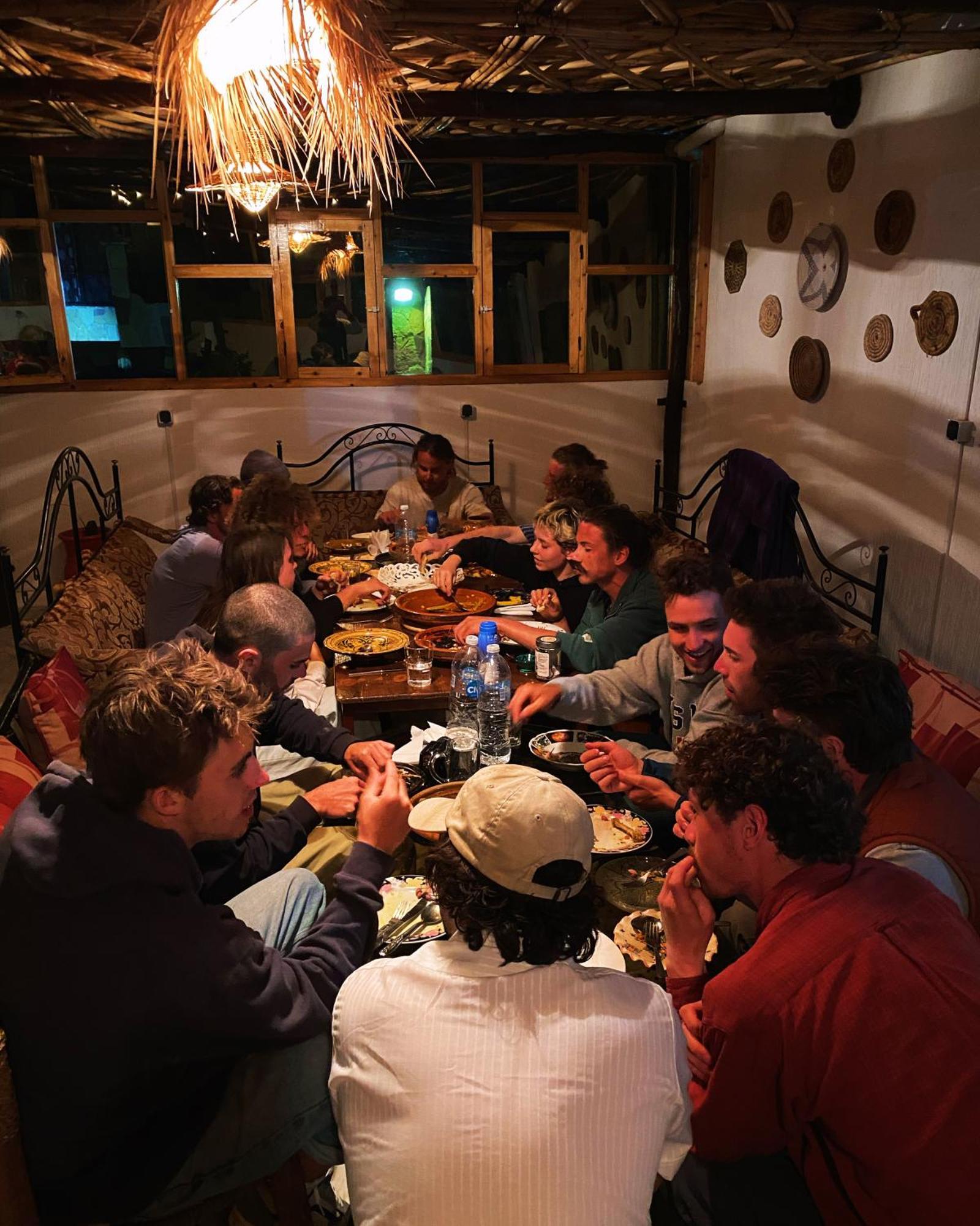 Red Carpet Surf Camp Sea, Mountain & Garden Escape Hotel Tamraght Bagian luar foto
