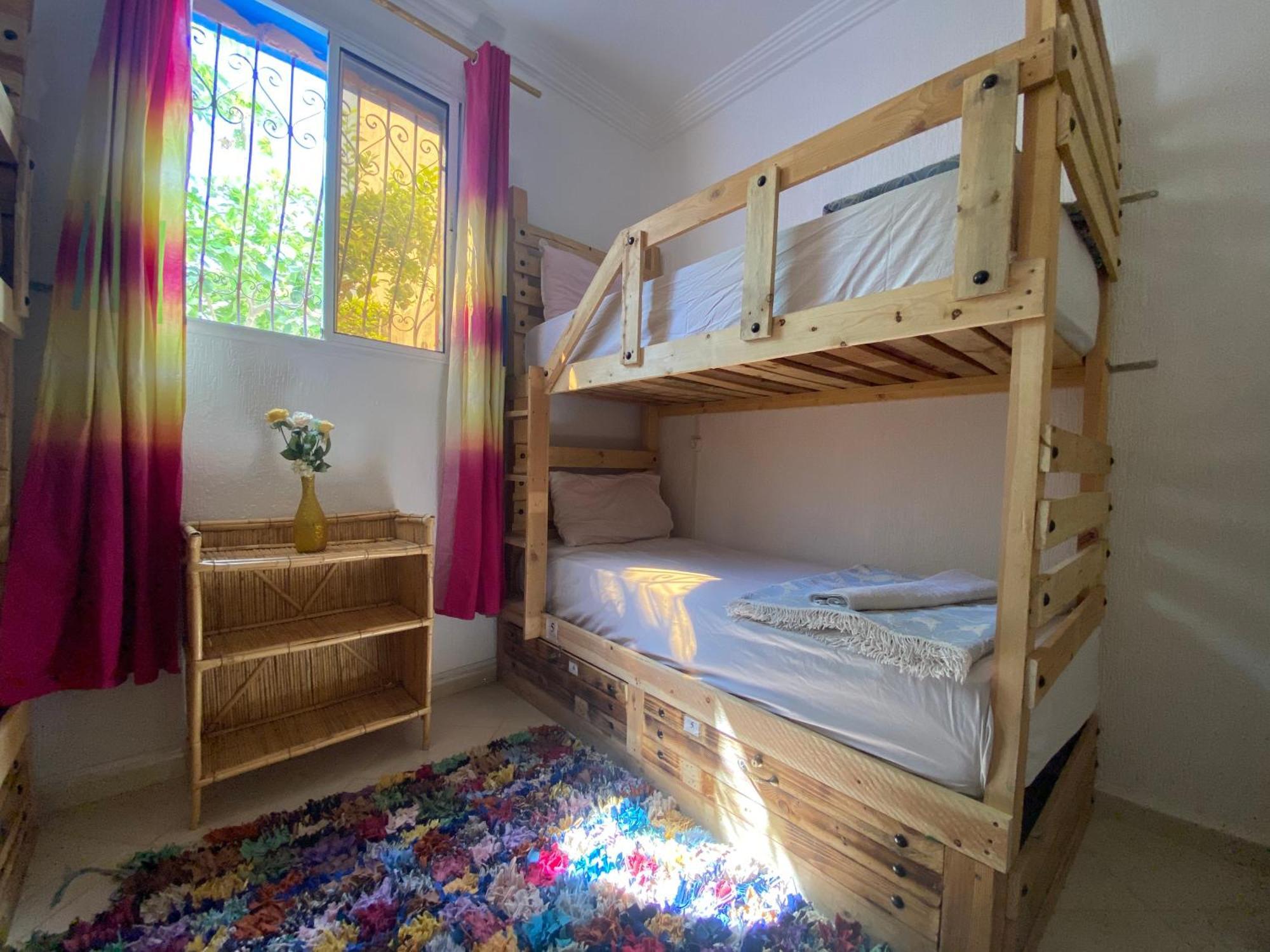 Red Carpet Surf Camp Sea, Mountain & Garden Escape Hotel Tamraght Bagian luar foto