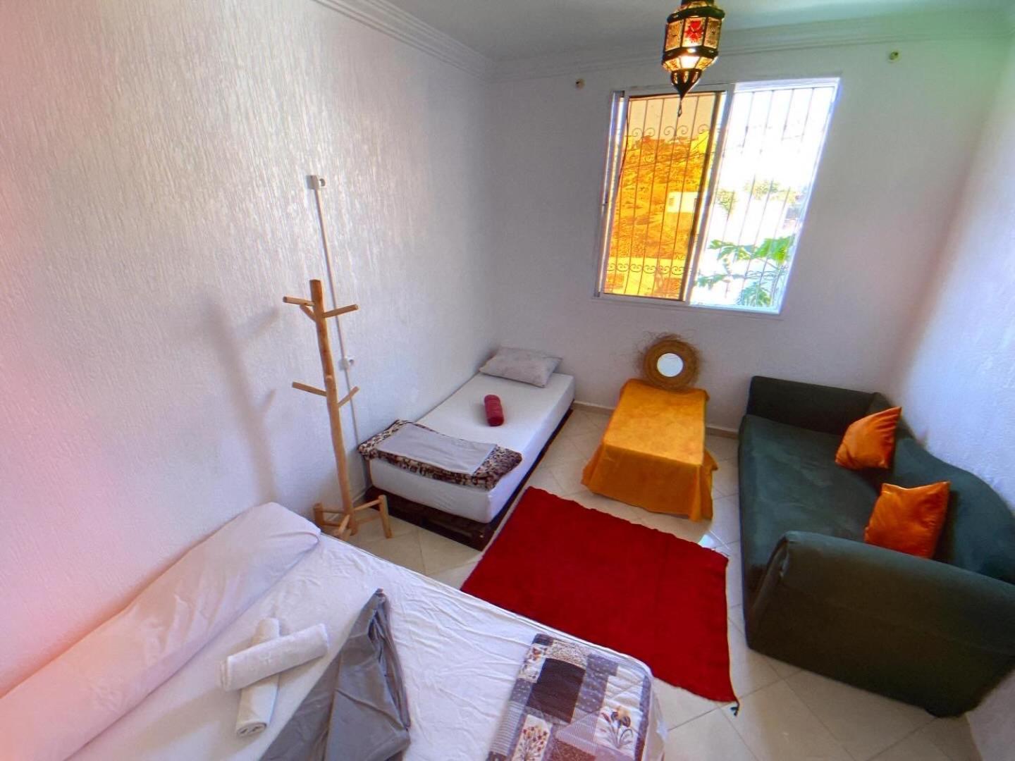 Red Carpet Surf Camp Sea, Mountain & Garden Escape Hotel Tamraght Bagian luar foto