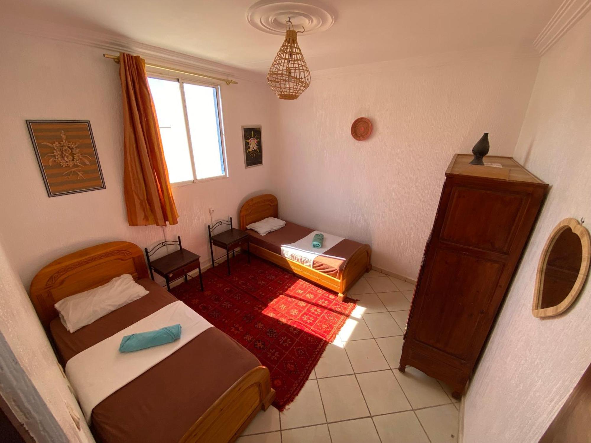 Red Carpet Surf Camp Sea, Mountain & Garden Escape Hotel Tamraght Bagian luar foto